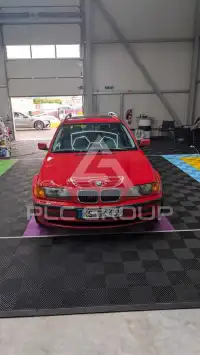 2000 BMW 318