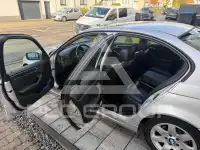2000 BMW 318