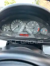2000 BMW 318