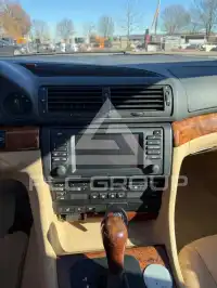 2000 BMW 728
