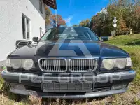 2000 BMW 728