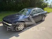 2000 BMW 728