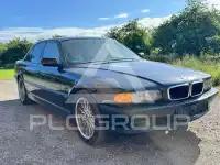 2000 BMW 728