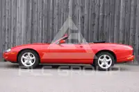 2000 Jaguar XK8