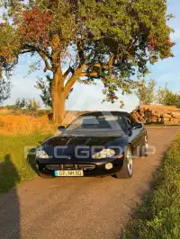 2000 Jaguar XK8