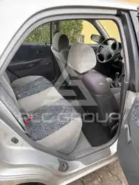 2000 Mazda 323