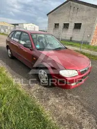 2000 Mazda 323