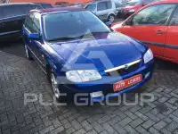 2000 Mazda 323