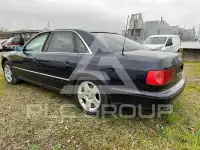 2000 Audi S8