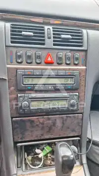 2000 Mercedes Benz E 320