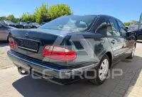 2000 Mercedes Benz E 200