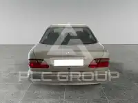 2000 Mercedes Benz E 200