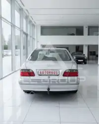 2000 Mercedes Benz E 220