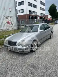 2000 Mercedes Benz E 240
