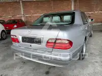 2000 Mercedes Benz E 240