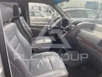 2000 Mercedes Benz V 220