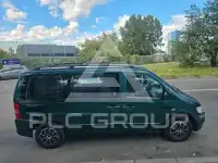 2000 Mercedes Benz V 220
