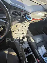 2000 Volvo V70
