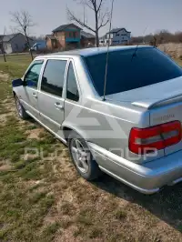 2000 Volvo S70