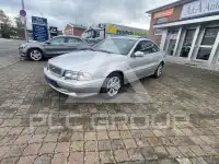 2000 Volvo C70