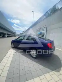 2000 Toyota Avensis