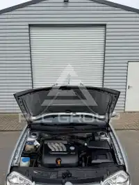 2000 Volkswagen GOLF