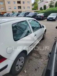 2000 Volkswagen GOLF