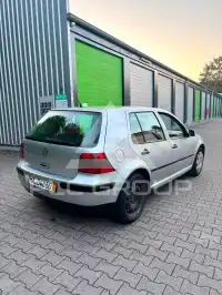 2000 Volkswagen GOLF