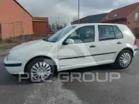 2000 Volkswagen GOLF