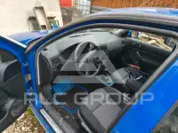 2000 Volkswagen GOLF