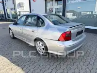 2000 Opel Vectra