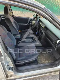 2000 Opel Vectra