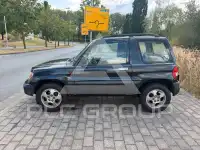 2001 Mitsubishi PAJARO