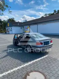 2001 BMW 320
