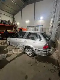 2001 BMW 320