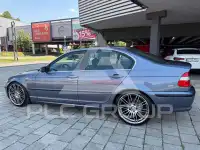 2001 BMW 320