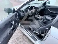 2001 BMW 320