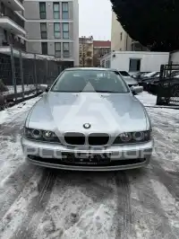 2001 BMW 520