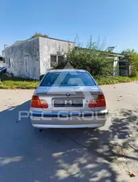 2001 BMW 318