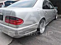2001 Mercedes Benz E 550