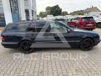 2001 Mercedes Benz E 320