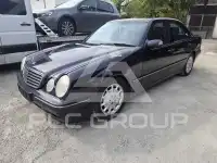 2001 Mercedes Benz E 320