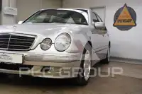 2001 Mercedes Benz E 200