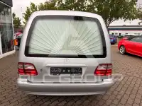 2001 Mercedes Benz E 220