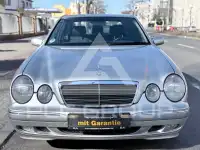 2001 Mercedes Benz E 220