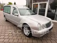 2001 Mercedes Benz E 220