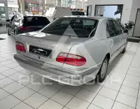 2001 Mercedes Benz E 240