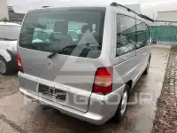 2001 Mercedes Benz V 220