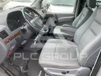 2001 Mercedes Benz V 220
