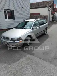 2001 Volvo V40